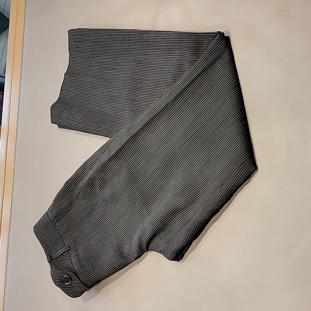 LOFT Petites, Size 2P "Ann" Trouser. Wool Blend, Brown, Ivory & Black Stripes